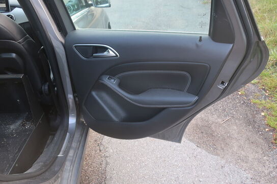 Varebil: MERCEDES-BENZ B 200 CDI BE