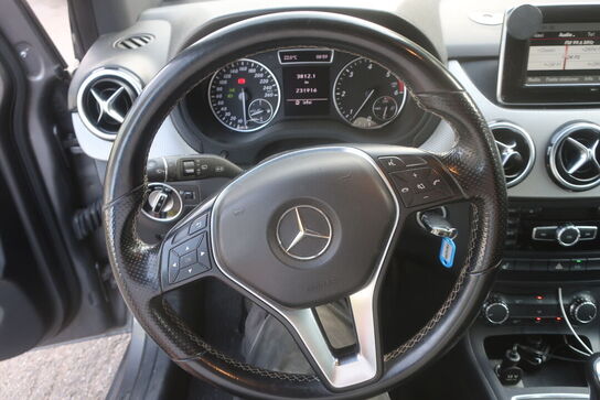 Varebil: MERCEDES-BENZ B 200 CDI BE
