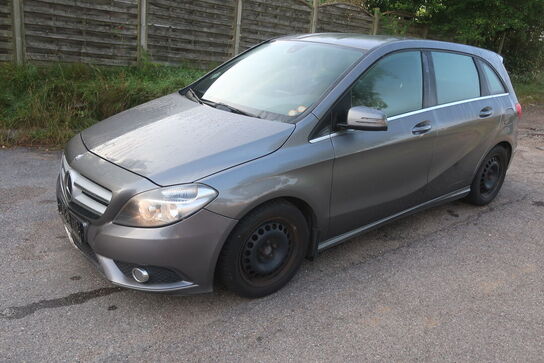 Varebil: MERCEDES-BENZ B 200 CDI BE