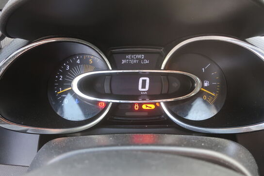 Personbil: RENAULT NY CLIO DCI 90 5D (moms fri)