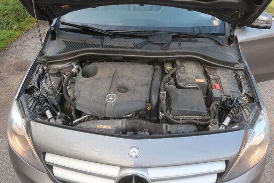 Varebil: MERCEDES-BENZ B 200 CDI BE