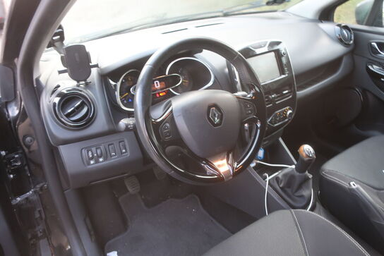 Personbil: RENAULT NY CLIO DCI 90 5D (moms fri)