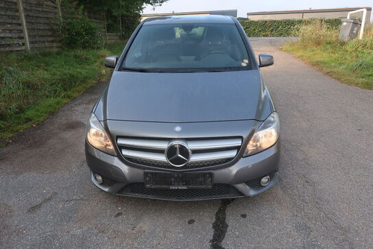 Varebil: MERCEDES-BENZ B 200 CDI BE
