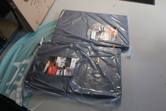 2 stk. madrasser CANIS