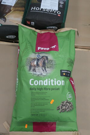 2 ps. Hestefodder PAVO Condition 20 kg. 
