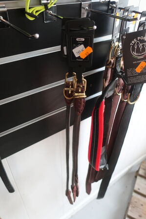 3 stk. hålsbånd i læder AKUDIM