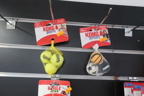 Diverse bolde samt legetøj KONG 
