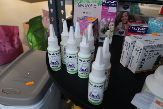 Loppemiddel, kosttilskud m.v. til hund og kat