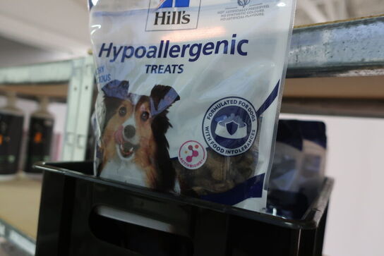 Kasse med diverse godbidder