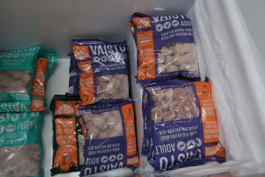 Diverse dyremad i kummefryser