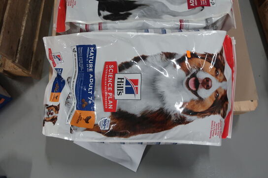 Hundefodder HILLS Matura Adult 14 kg. 