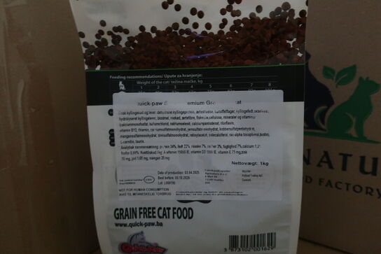 18 ps. Kattemad QUICK-PAW Super Premium Grain Free 1 kg. 
