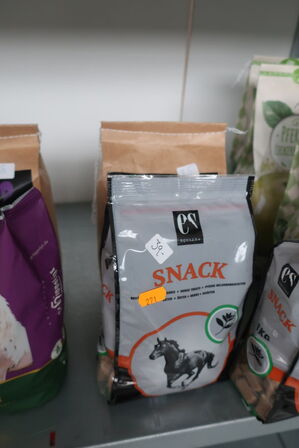 Diverse godbidder til hest