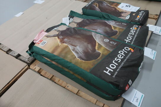 4 ps. Hestefodder NAG HOrsePro 20 kg. 