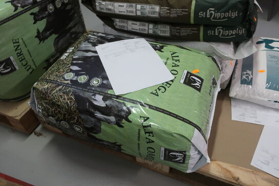 Hestefodder samt foddersalt 