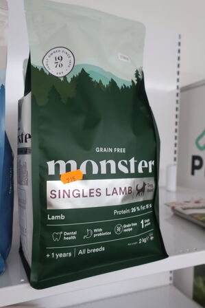 4 ps. Hundefodder 2 kg.