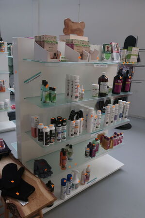 3 stk. butiksreoler uden indhold