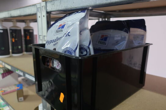 Kasse med diverse godbidder