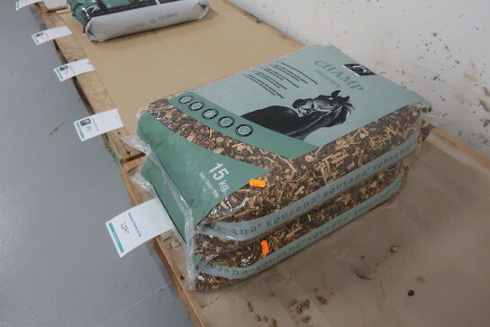 4 ps. Hestefodder EQUIANA