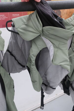 Regnjakke til hund PAIKKA 