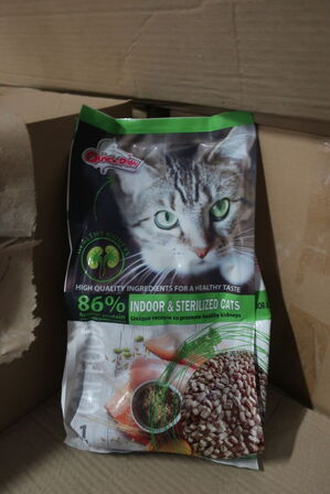 16 ps. Kattemad QUICK-PAW Super Premium 1 kg. 