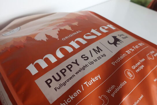 Hundefodder MONSTER Puppy 12 kg. 