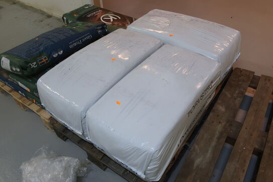 3 stk. tørvestrøelse 30-35 kg. 