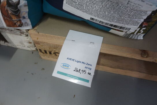 3 ps. Hestefodder AVENE Light Mix Zero 20 kg. 