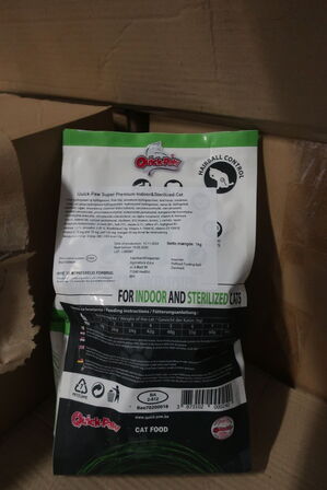 16 ps. Kattemad QUICK-PAW Super Premium 1 kg. 
