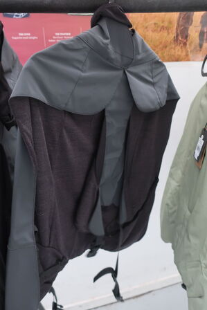 Regnjakke til hund PAIKKA 