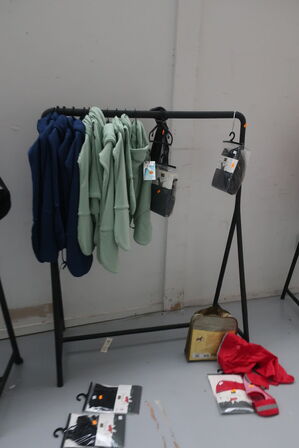 3 stk. tøjstativer uden indhold