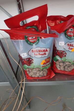 Diverse godbidder til hest