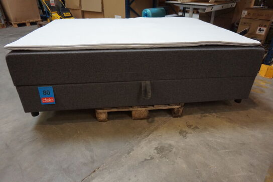Nordisk Fjer B110 opbevaringsseng 140x200 cm 