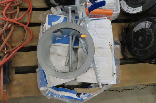 3 kasser med indhold