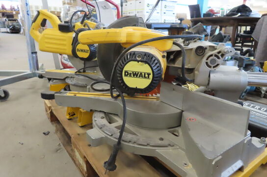 Kap/geringssav DeWalt inkl. Skinne