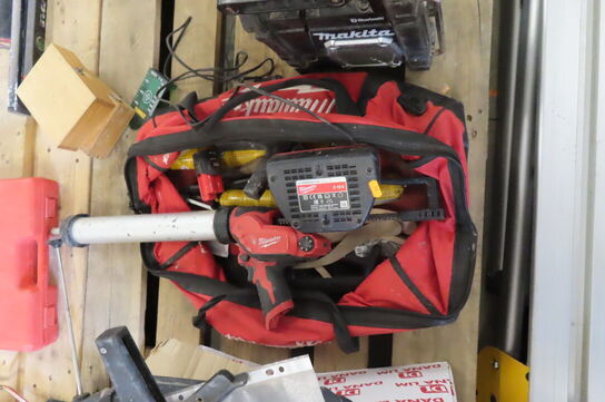 Arbejdstaske med indhold MILWAUKEE