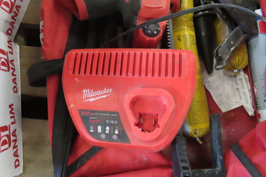 Arbejdstaske med indhold MILWAUKEE