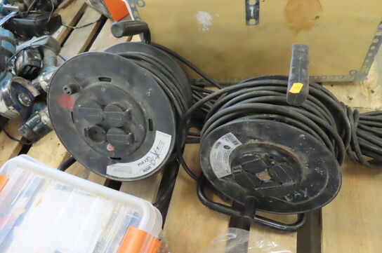 2 stk. Kabeltromler inkl. Stikdåser 