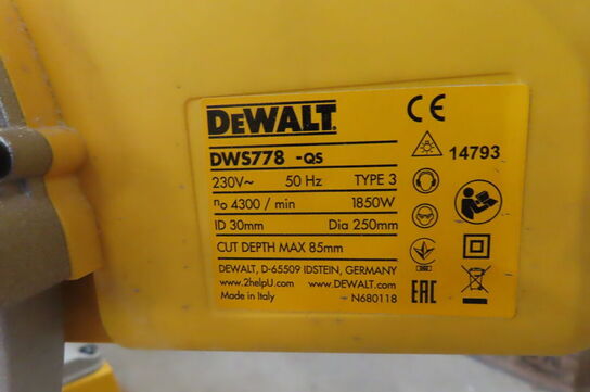 Kap/geringssav DeWalt inkl. Skinne