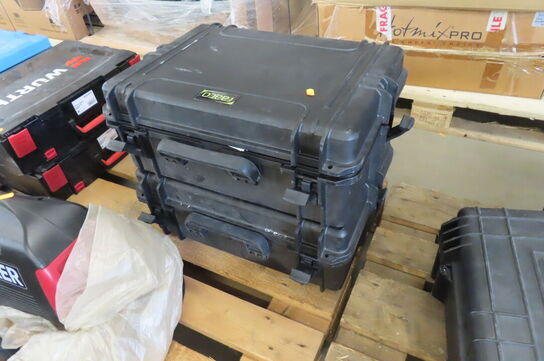 2 stk. Varmvandspumper + tilbehør