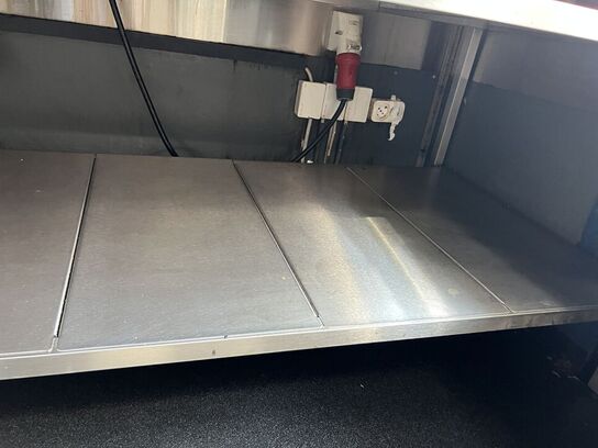 Bord i rustfri stål