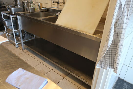 Dobbelt vaskebord uden armatur