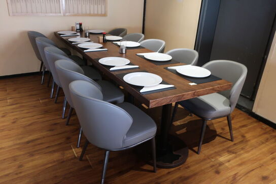 3 borde og 10 nye stole