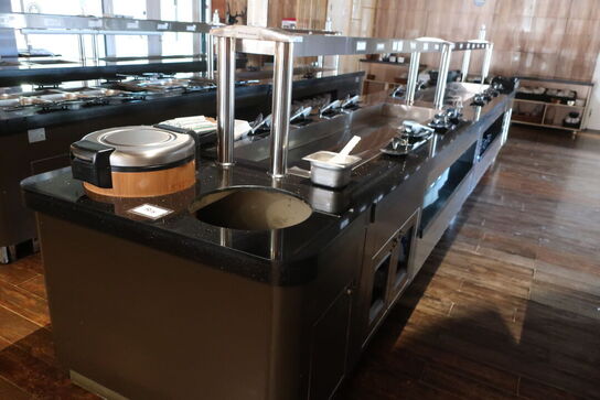 Buffet med endestykke