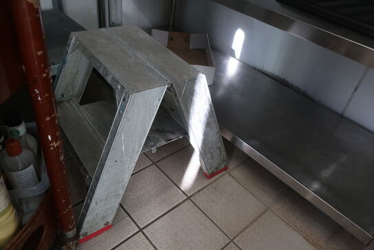 Indhold i kølerum undtagen reoler