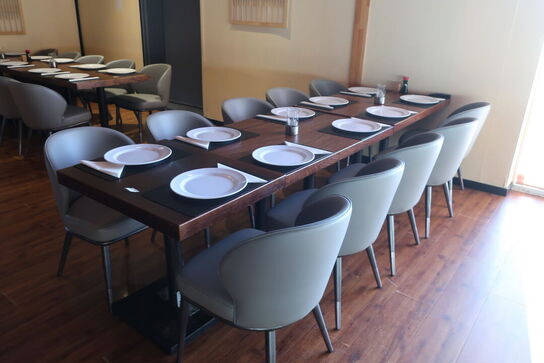 3 borde og 10 nye stole