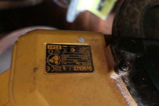 DeWalt kapsav og Ryobi båndsliber DEWALT