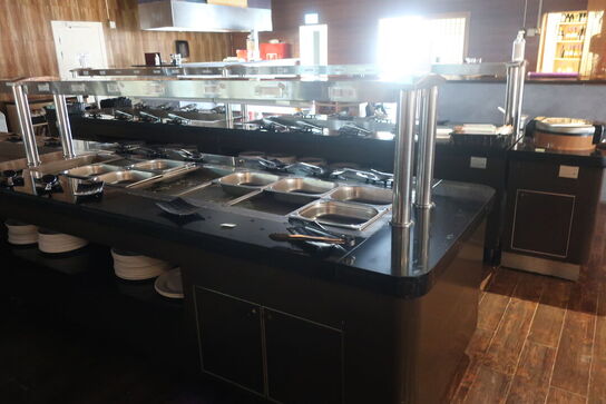 Buffet med endestykke