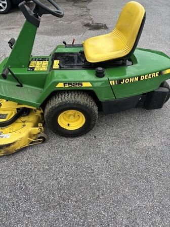3 hjulet plæneklipper, John Deere F525