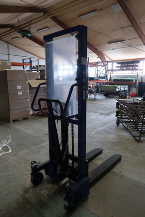 Hydraulisk pallestabler, NH SFH1016 1000 kg.